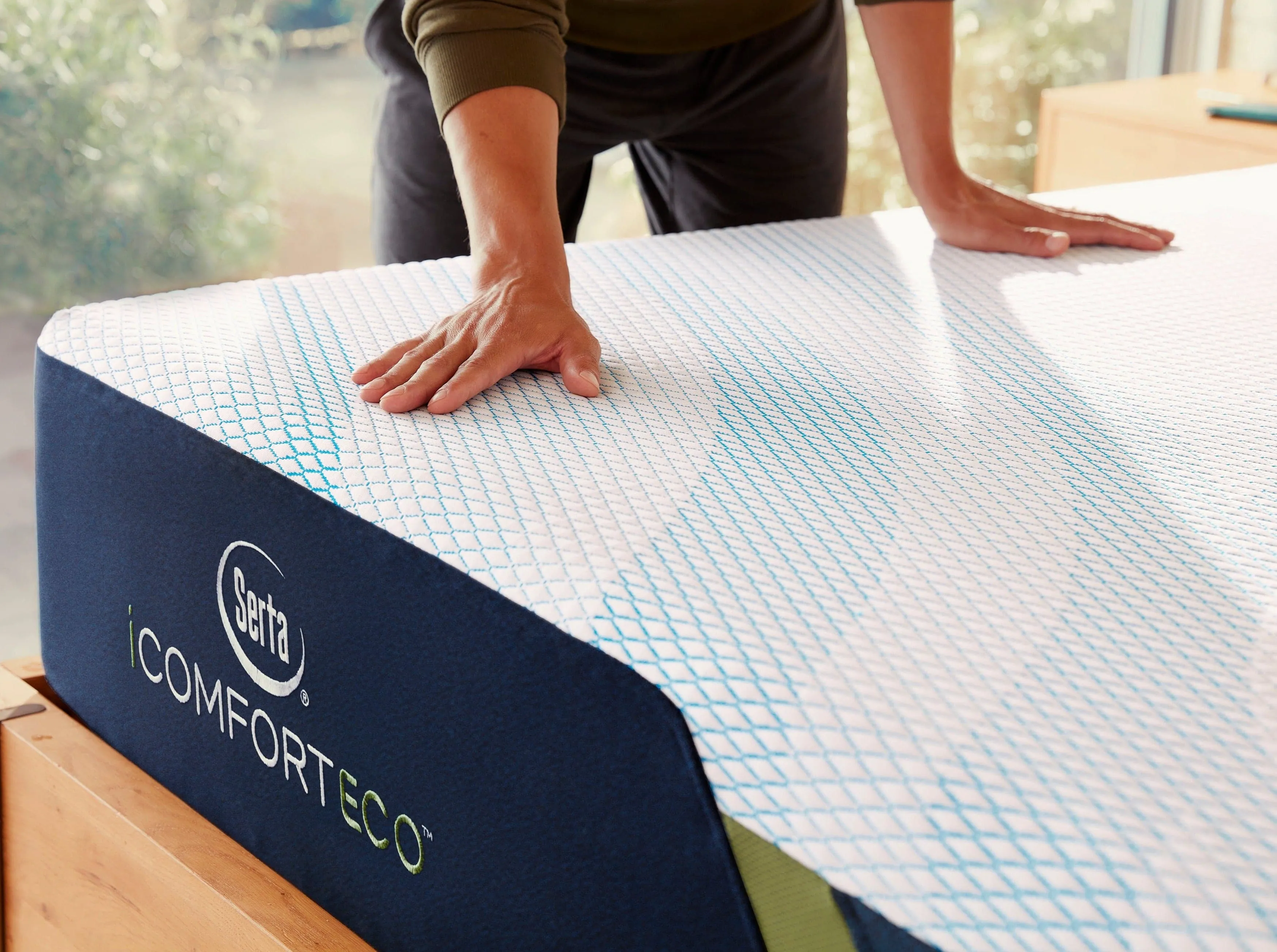 Serta® iComfort ECO F20GL 12.5" Plush Mattress