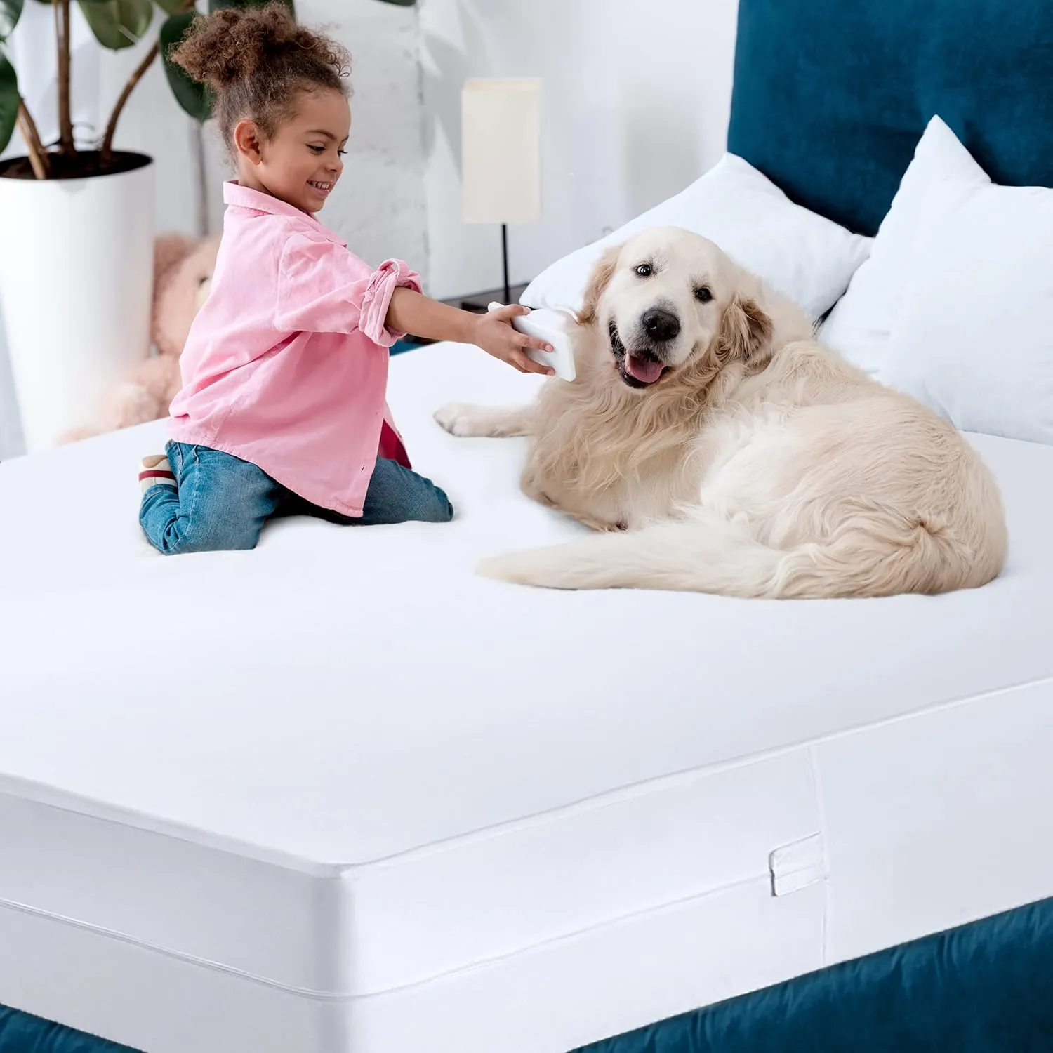 Utopia Bedding Zippered Mattress Encasement Twin XL, 100% Waterproof Bed Bug and Dust Mite Proof Mattress Protector, Absorbent Six-Sided Mattress Cover
